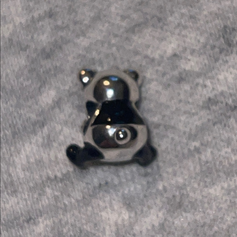 Panda Charm Holding Green Bamboo - Picture 3 of 11